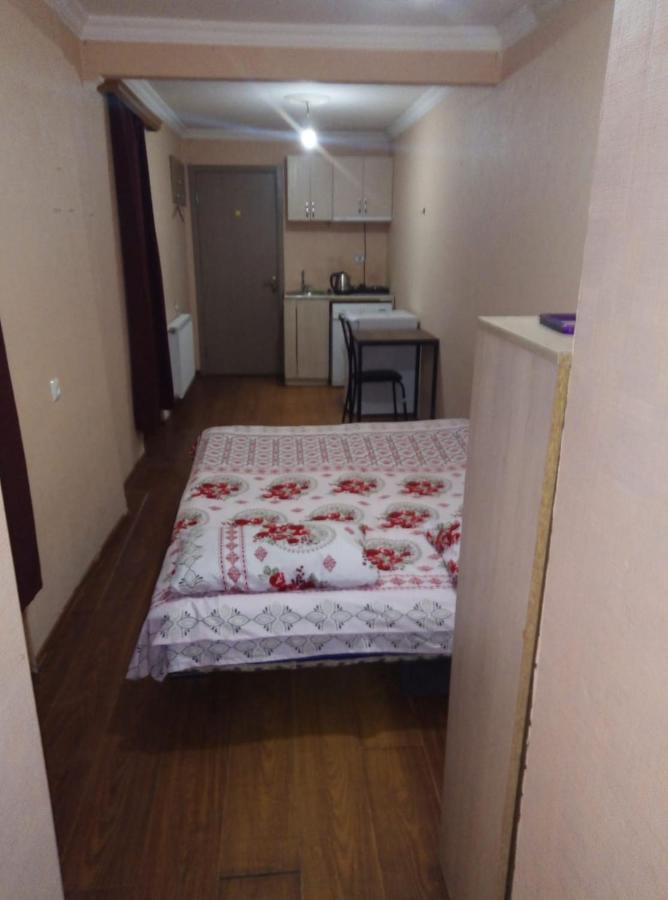 Vake-House Hotell Tbilisi Eksteriør bilde