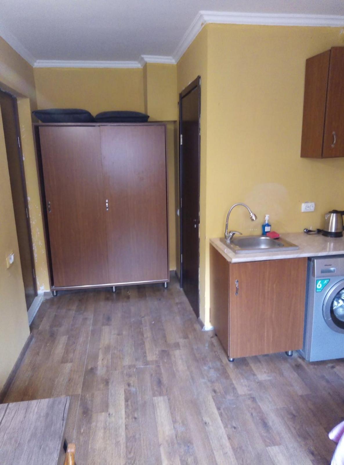 Vake-House Hotell Tbilisi Eksteriør bilde
